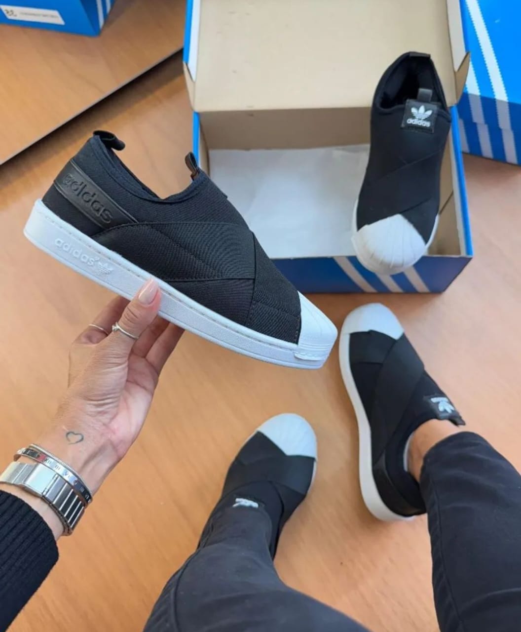 Adidas Slip On - Classic