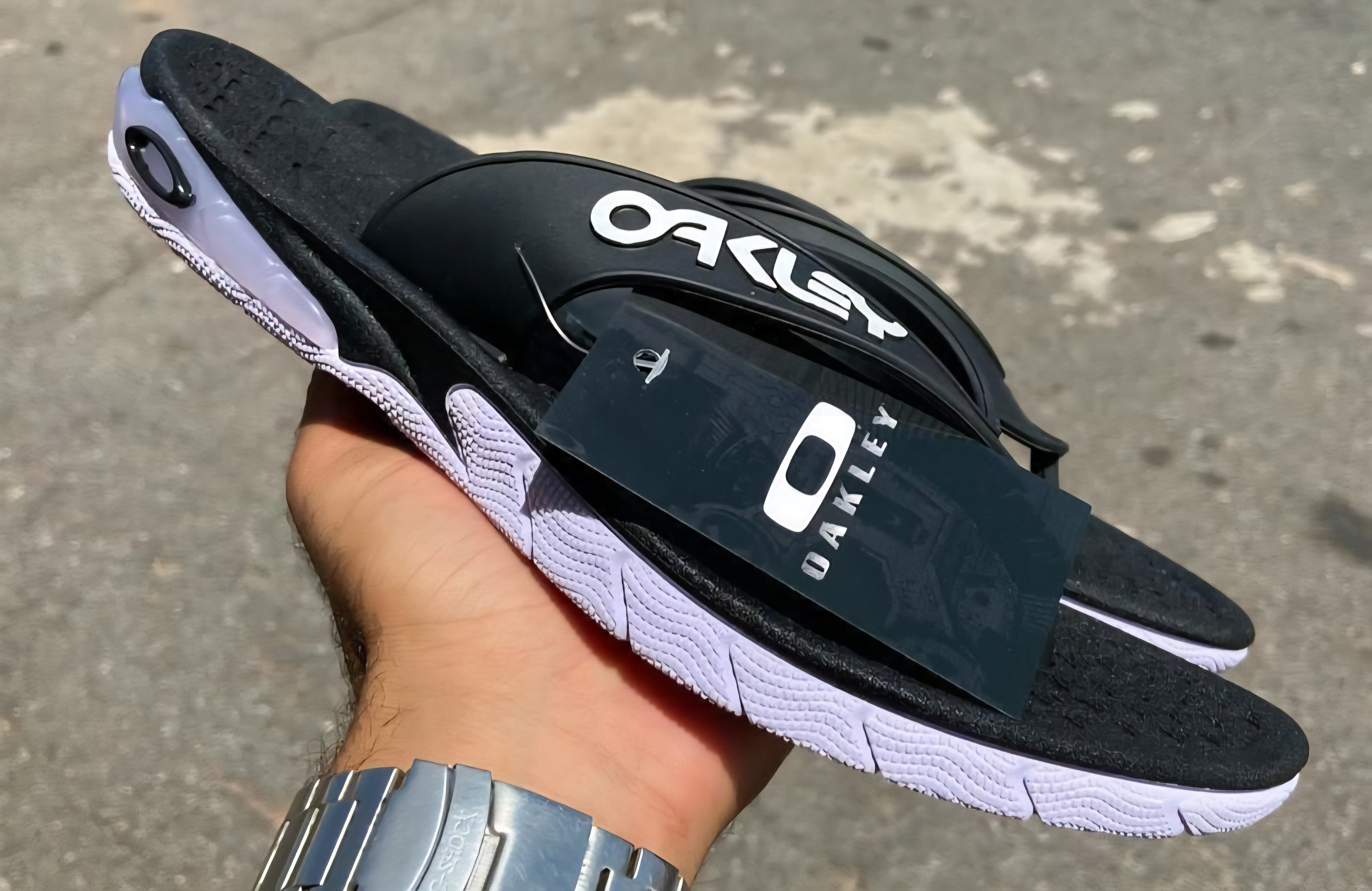 Chinelo Oakley