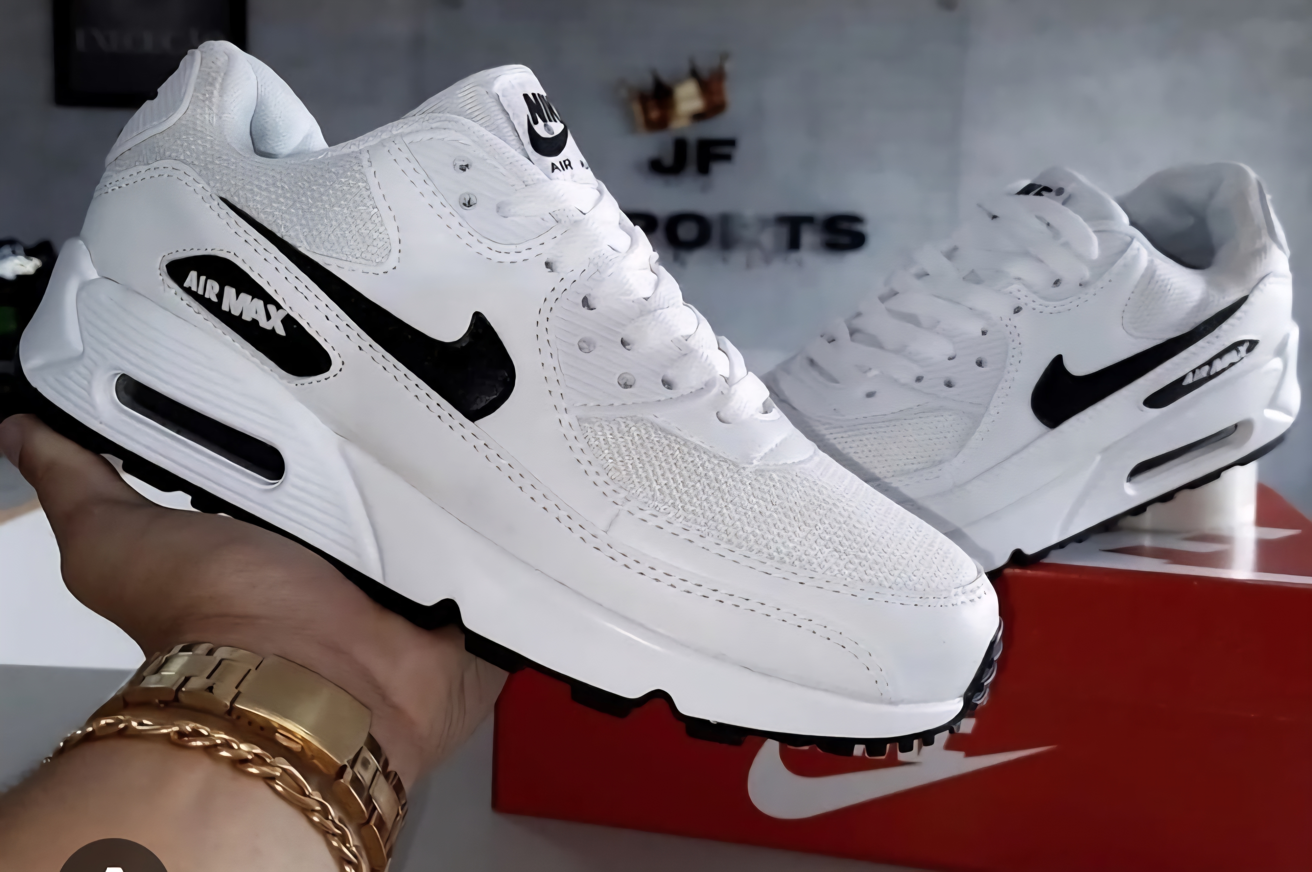 Nike Air Max 90 - Branco e Preto