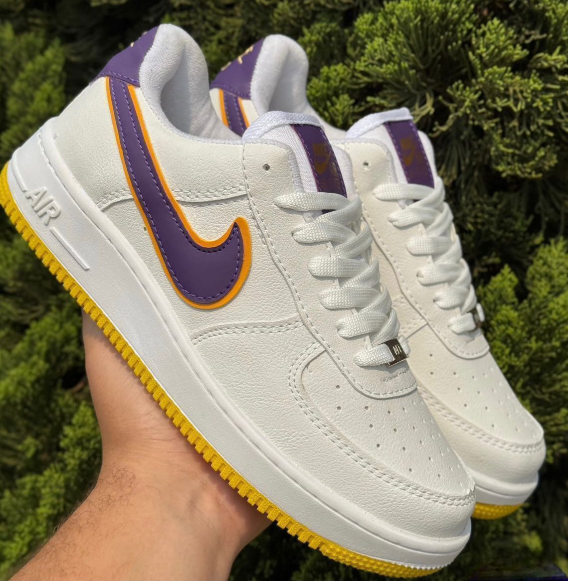 Tênis Nike Air Force 1 - White (Los Angeles Lakers)