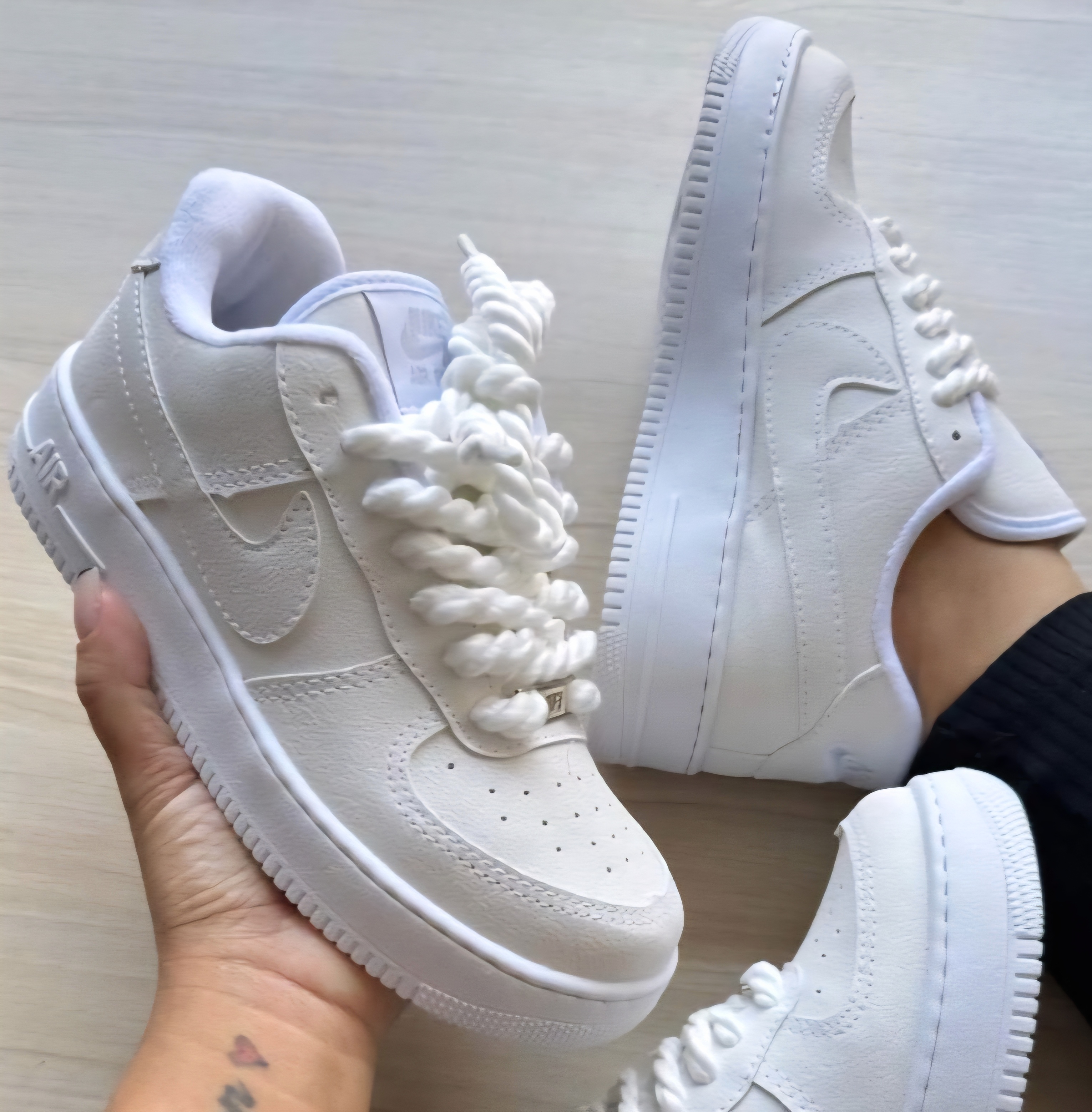Tênis Nike Air Force 1 - White Luxo (Cadarço Grosso)