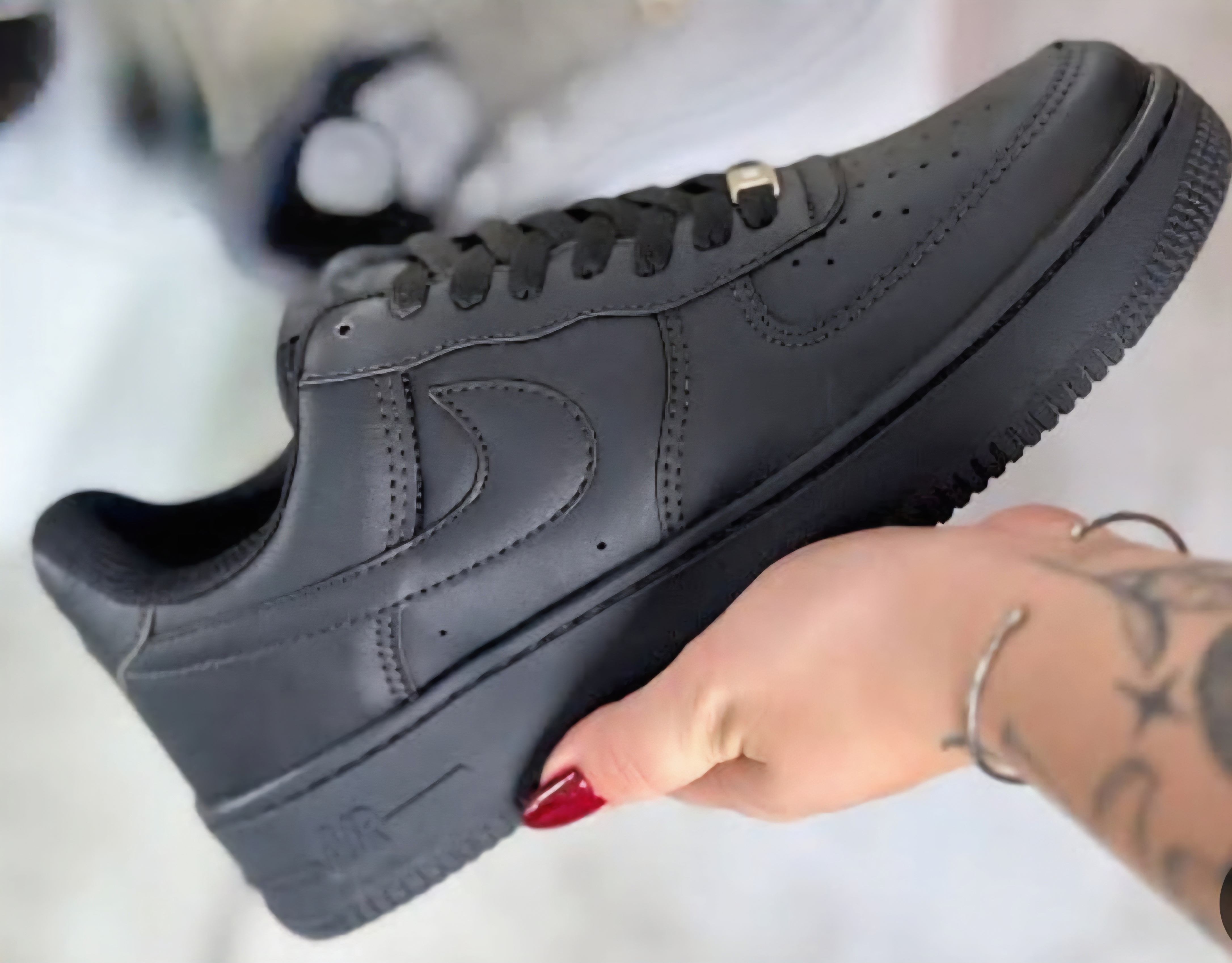 Tênis Nike Air Force 1 - Black (Tamanho Especial Grande)