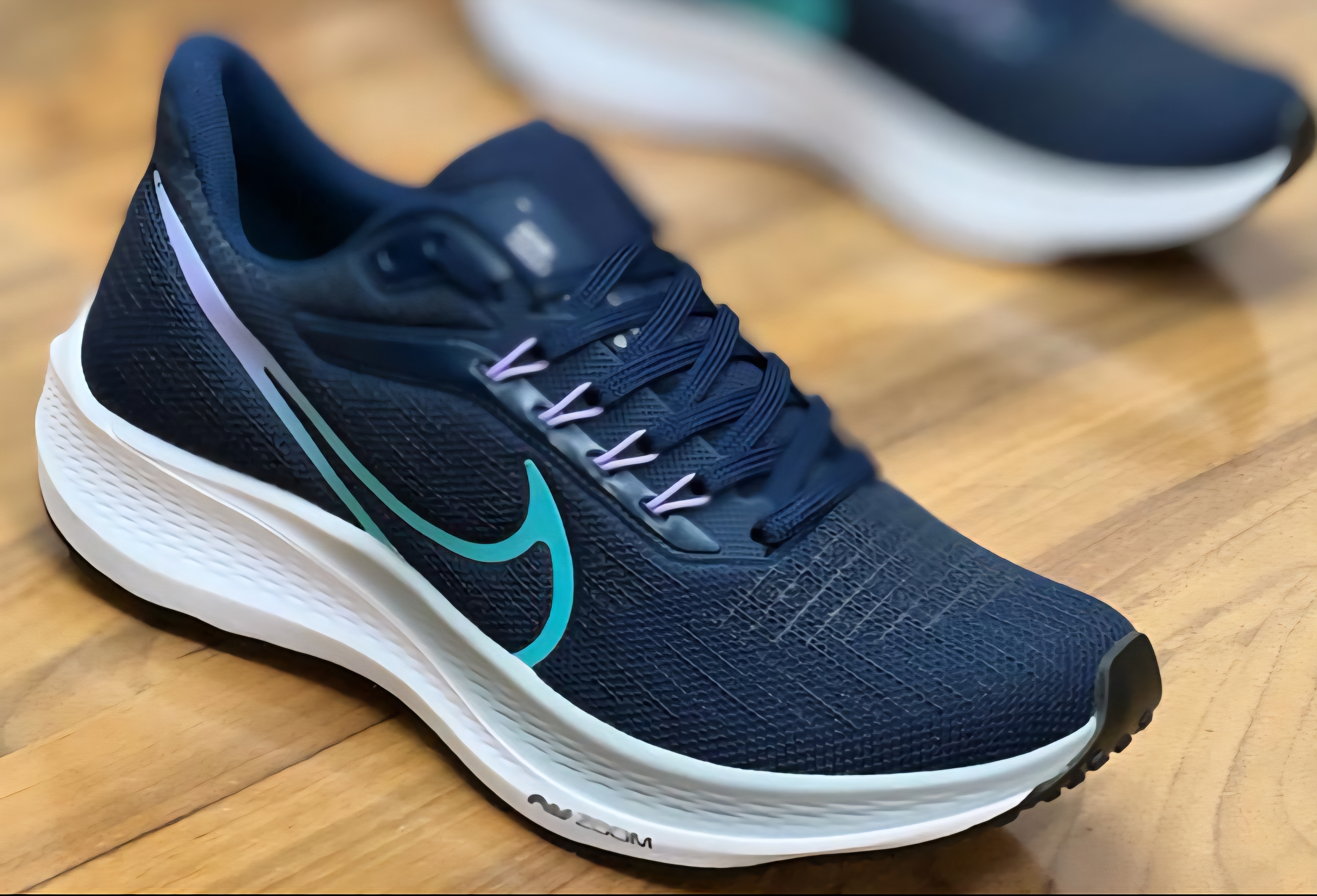 Tênis Nike Zoom Pegasus 39 - Azul com Acabamento em Verde