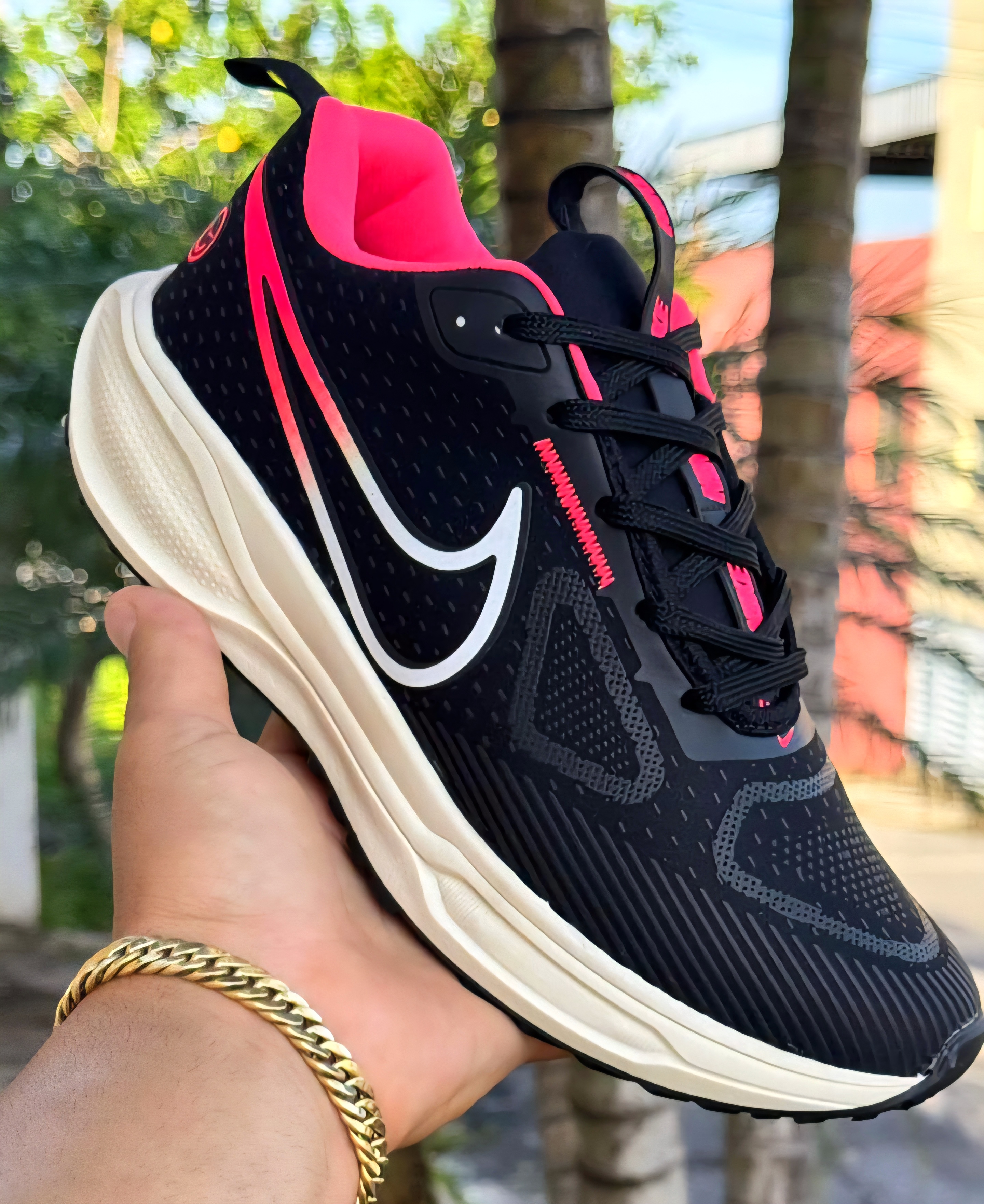 Nike Esporte – Preto e Rosa