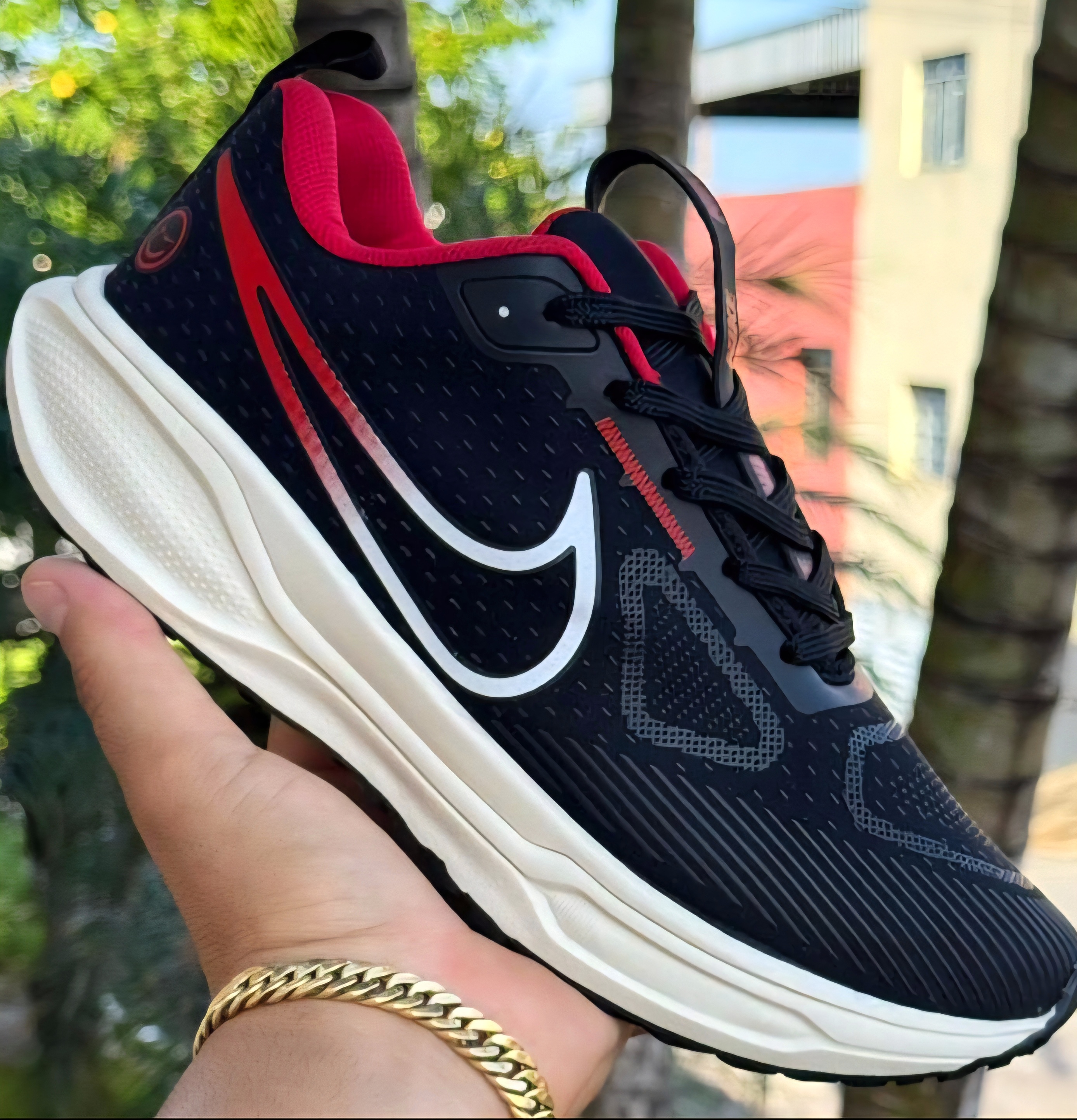 Nike Esporte – Preto e Vermelho