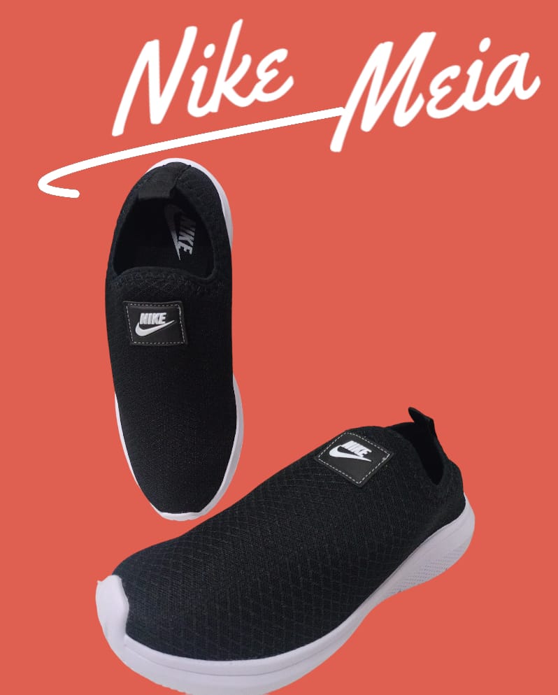 Tênis Nike Sock Shoe - Preto e Branco